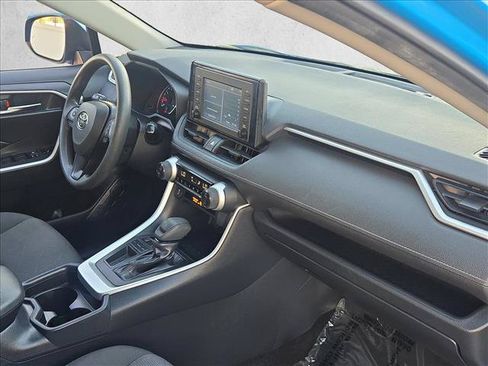 Used 2019 Toyota RAV4 XLE FWD image 22