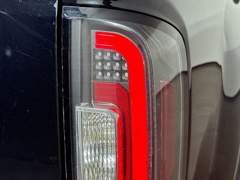 Used 2017 GMC Canyon SLE w/ SLE Convenience Package image 28