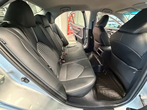 Used 2020 Toyota Camry SE FWD image 41