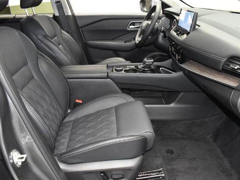 Certified 2026 Nissan Rogue Platinum w/ Platinum Premium Package AWD/4WD image 25