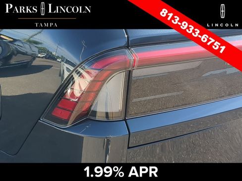 Used 2025 Lincoln Navigator Reserve AWD/4WD image 7