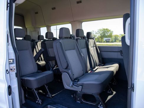 Used 2016 Ford Transit 350 XL image 15