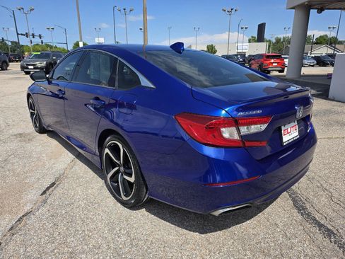 Used 2018 Honda Accord Sport image 7