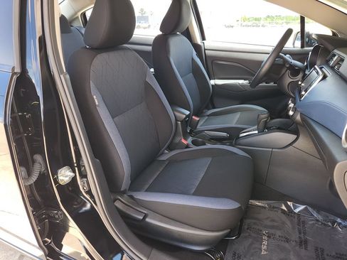 Used 2025 Nissan Versa SV FWD image 16