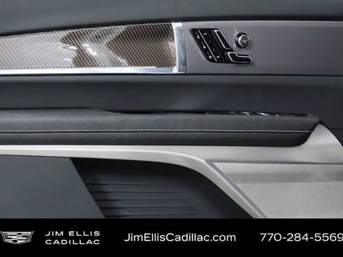 Used 2026 Cadillac Vistiq Luxury AWD/4WD image 5