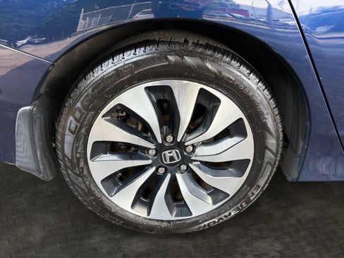 Used 2015 Honda Accord EX-L image 40