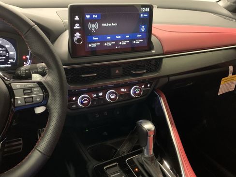 Used 2025 Acura ADX A-Spec image 27