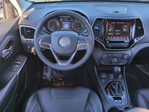 Used 2022 Jeep Cherokee Limited AWD/4WD image 16