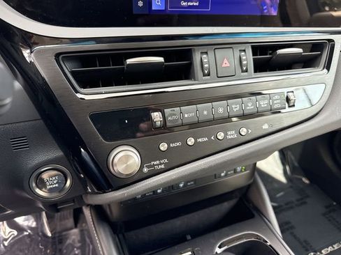 Certified 2025 Lexus ES 350 w/ Premium Package FWD image 19