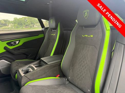 Used 2024 Lamborghini Urus S AWD/4WD image 27