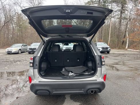 Used 2025 Subaru Forester Touring AWD/4WD image 11