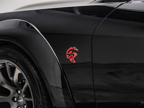 Used 2022 Dodge Challenger SRT Hellcat RWD image 43