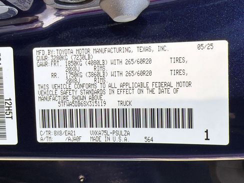 Used 2025 Toyota Tundra Limited image 17