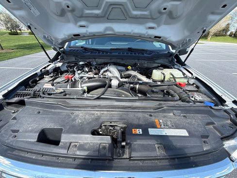 Used 2025 Ford F350 Lariat w/ Camper Package image 30