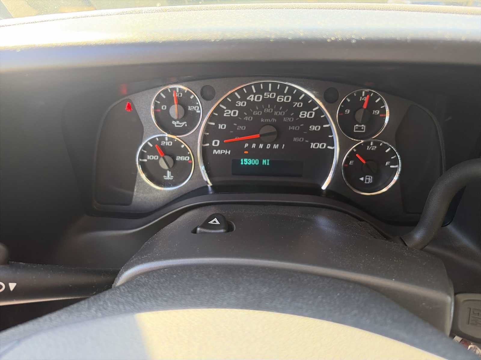 Used 2023 Chevrolet Express 2500 w/ Driver Convenience Package RWD image 10