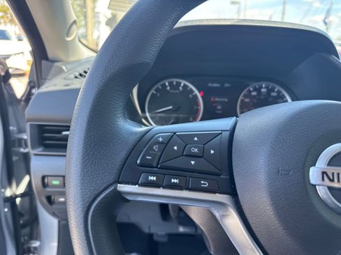 Certified 2023 Nissan Sentra S image 14