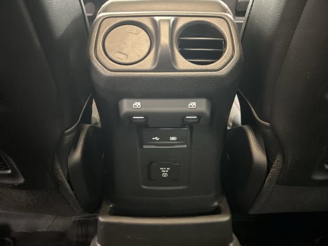Used 2020 Jeep Wrangler Unlimited Rubicon w/ Quick Order Package 28Y Recon AWD/4WD image 21