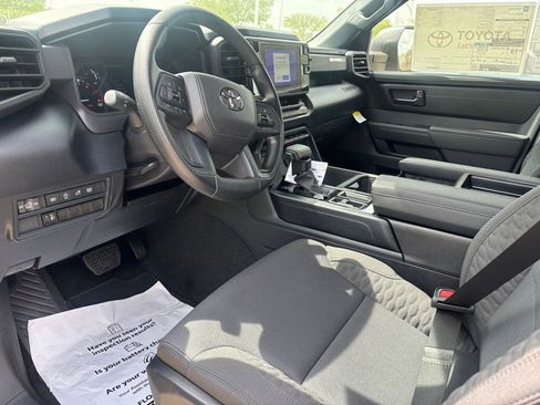New 2026 Toyota Tundra SR image 6