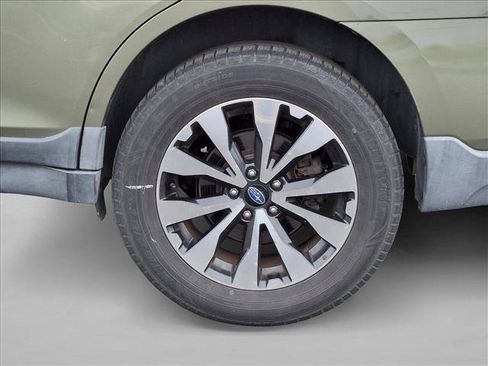Used 2015 Subaru Outback 2.5i Limited AWD/4WD image 13