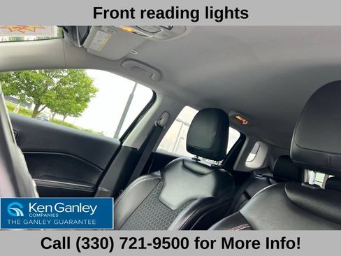 Used 2019 Jeep Compass Latitude AWD/4WD image 42