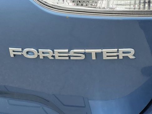 Used 2020 Subaru Forester Premium AWD/4WD image 11