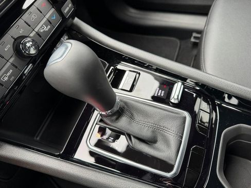 New 2026 Jeep Compass Limited AWD/4WD image 14