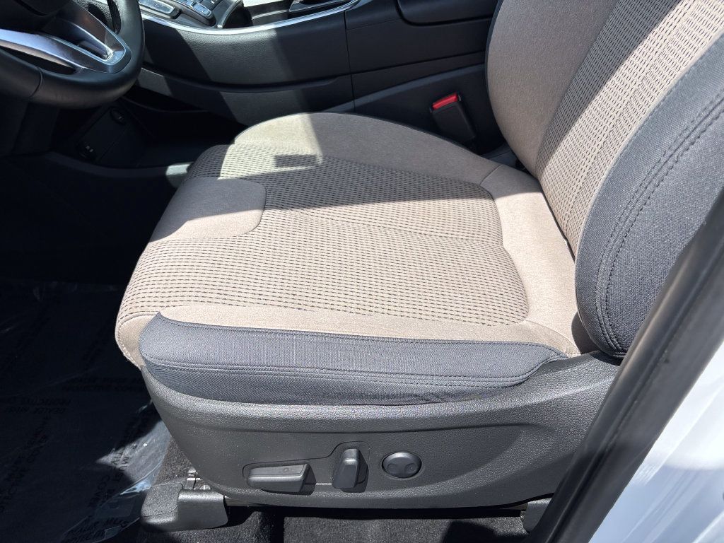 Used 2023 Hyundai Santa Fe SEL w/ Cargo Package AWD/4WD image 19