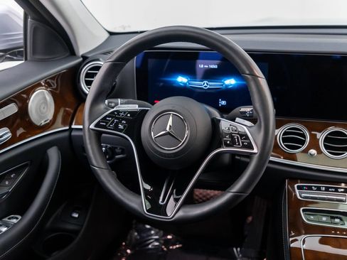 Used 2023 Mercedes-Benz E 450 4MATIC Sedan image 9