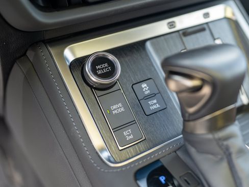 Used 2025 Lexus GX 550 AWD/4WD image 42
