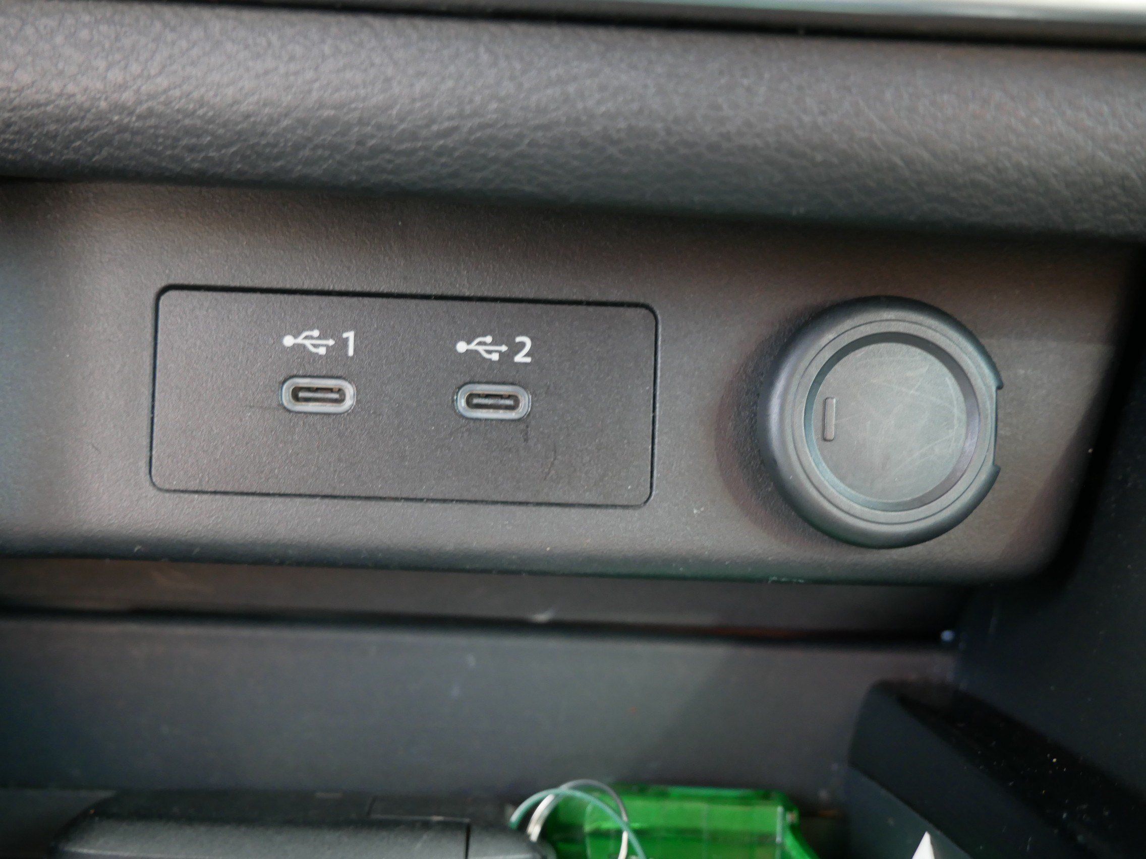 Used 2024 Nissan Rogue S AWD/4WD image 29