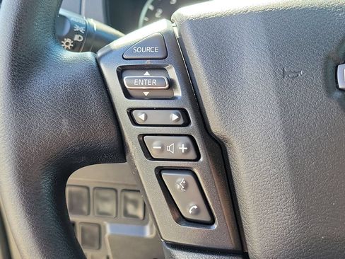 Certified 2025 Nissan Frontier SV RWD image 27