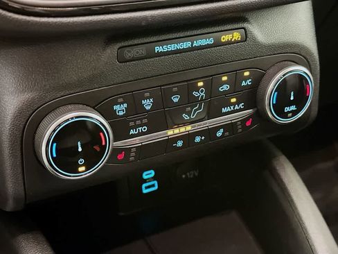 Certified 2023 Ford Escape ST-Line image 18