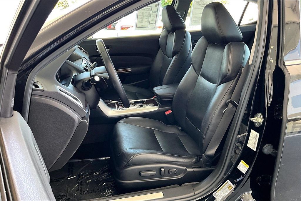 Used 2016 Acura TLX w/ Technology Package FWD image 21