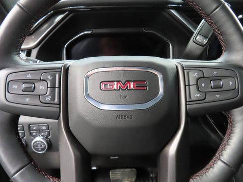 Used 2025 GMC Sierra 2500 AT4X image 64