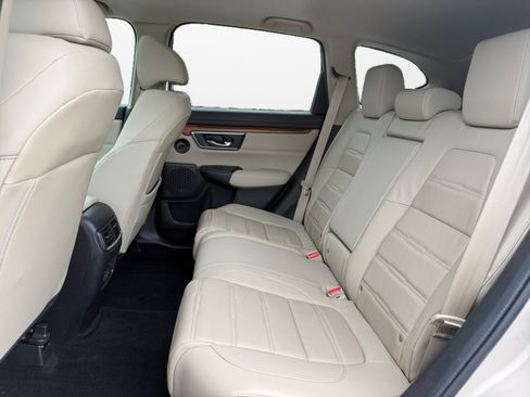 Used 2018 Honda CR-V Touring image 13