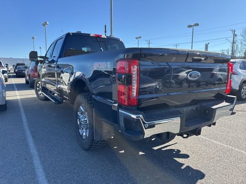 Used 2024 Ford F350 Lariat w/ Chrome Package image 8