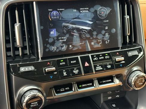 New 2026 Lexus LX 600 4WD w/ Luxury Package image 16