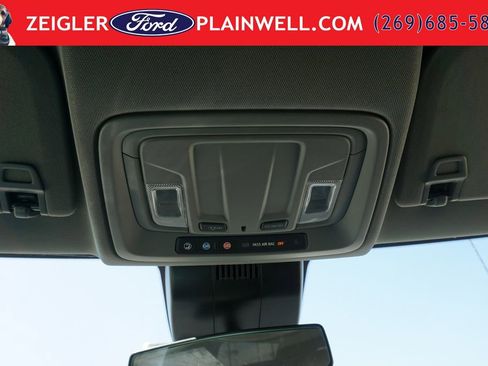 Used 2023 Chevrolet Silverado 1500 LT AWD/4WD image 29