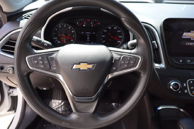 Used 2025 Chevrolet Malibu LT FWD image 31