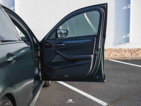 Used 2022 BMW M5 CS image 30