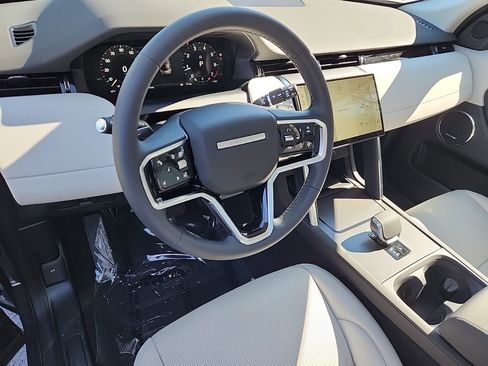 Certified 2025 Land Rover Discovery Sport S image 15