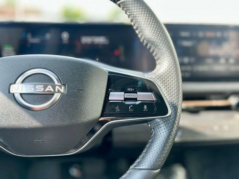 Used 2023 Nissan Ariya FWD image 19