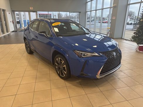 Used 2022 Lexus UX 250h w/ Luxury Package image 5