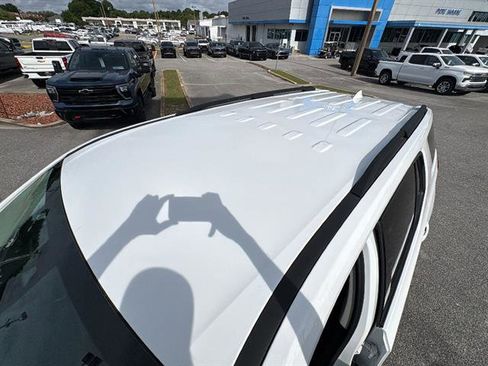 Used 2021 Chevrolet Traverse RS AWD/4WD image 13