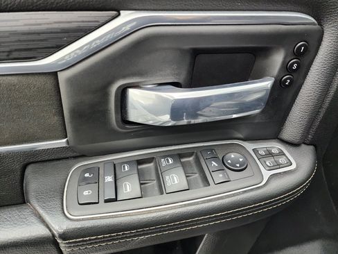 Used 2024 RAM 2500 Laramie w/ Sport Appearance Package AWD/4WD image 42