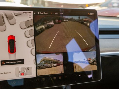 Used 2020 Tesla Model Y Long Range image 15