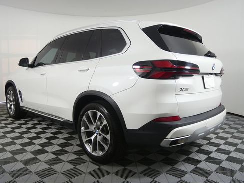 Used 2024 BMW X5 sDrive40i w/ Parking Assistance Package RWD image 5
