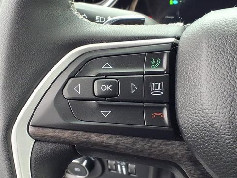 Used 2022 Jeep Grand Cherokee Limited 4xe w/ Luxury Tech Group II image 11