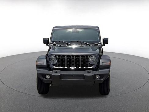 Used 2025 Jeep Wrangler Unlimited Sport AWD/4WD image 4