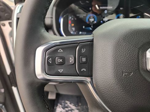 Used 2026 RAM 2500 Laramie AWD/4WD image 21